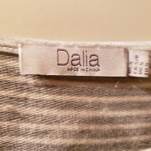 Cold Shoulder Dress - Picture 4 of 4